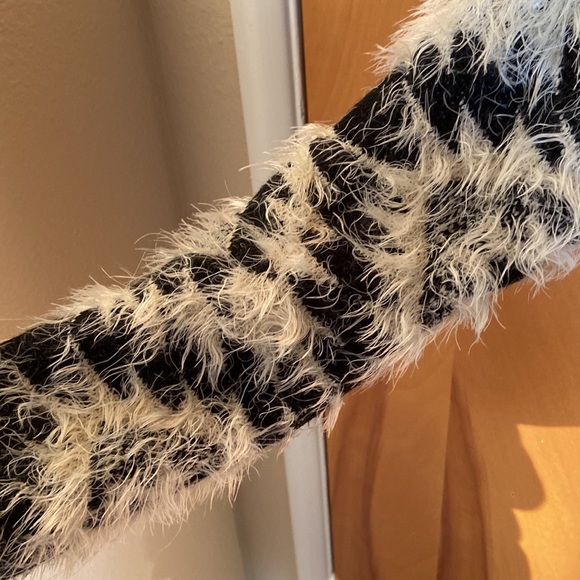 Fuzzy Cozy Sweater - Picture 6 of 10